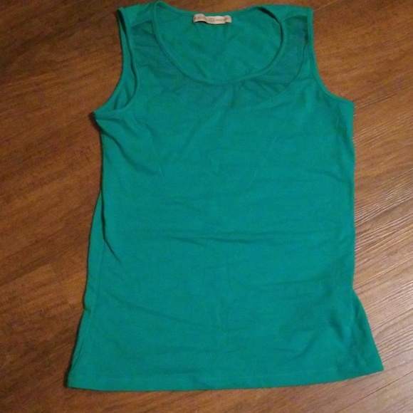Tanktop - Picture 1 of 3